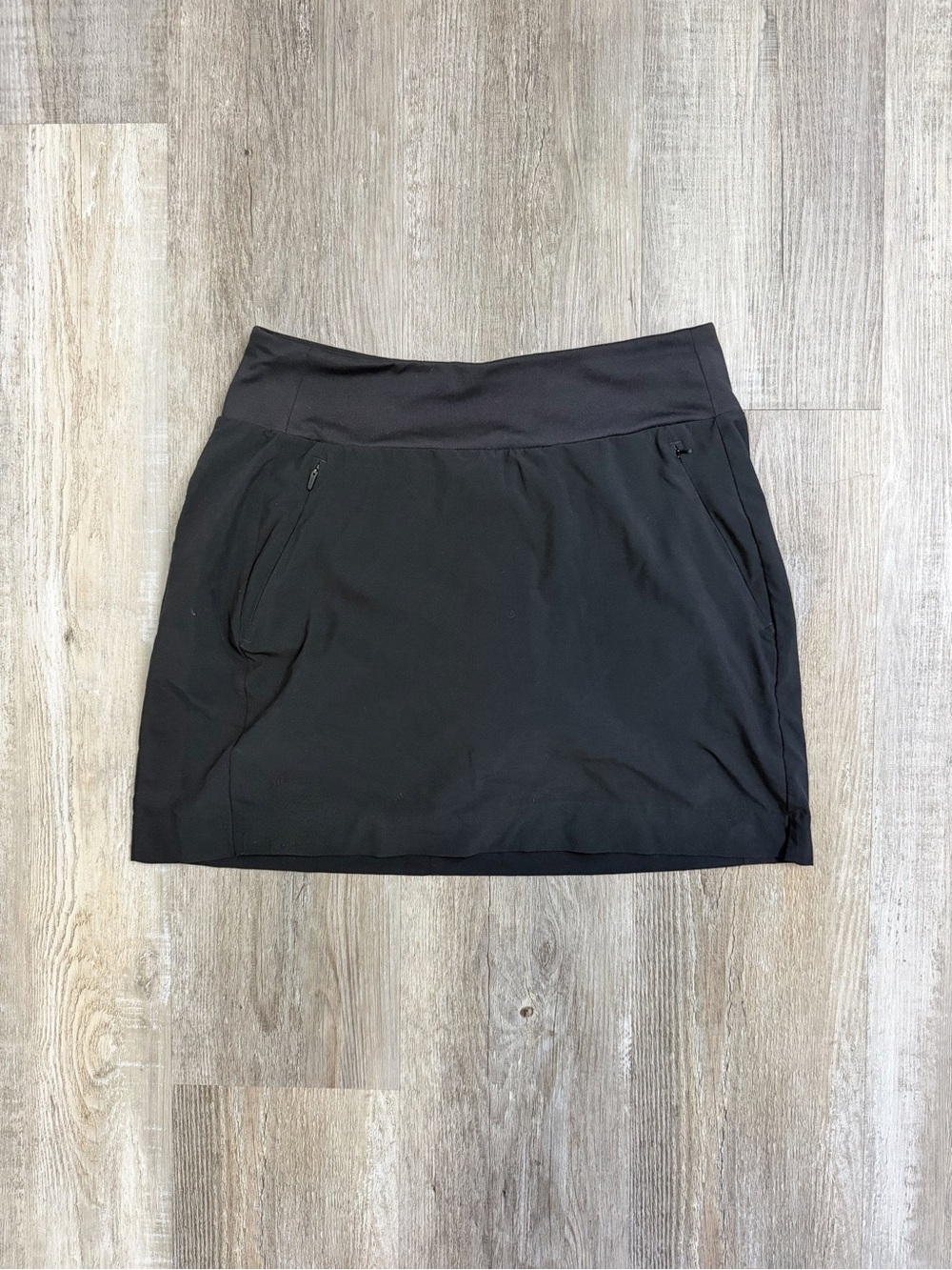 Athleta Women's Soho Black Active Skort, size 4 like NEW